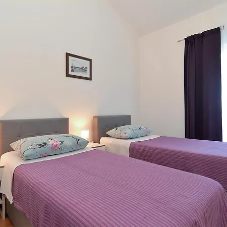 Valbandon With Pool 31 Apartamento *