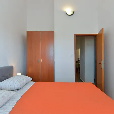 Apartamento Valbandon With Pool 31