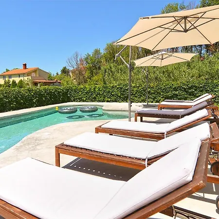 Apartamento Valbandon With Pool 31