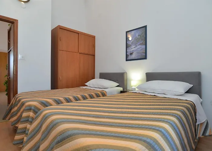 Apartment Valbandon With Pool 31
