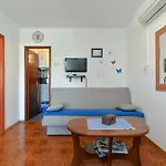 Valbandon With Pool 31 Apartment