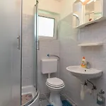 Apartment Valbandon With Pool 31 Fazana