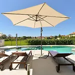 Valbandon With Pool 31 Apartment