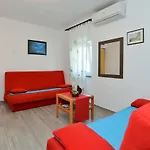 Valbandon With Pool 31 Apartment