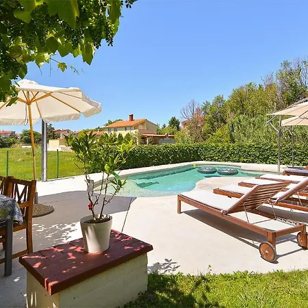 Valbandon With Pool 31 *